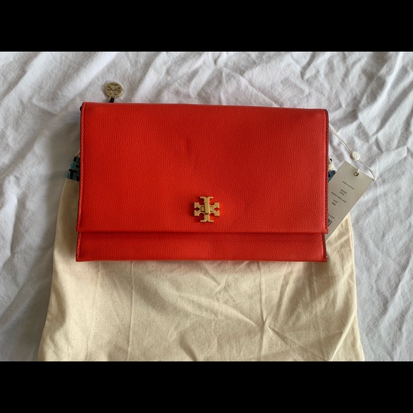 Tory Burch Poppy Red “Vintage Like” Kira Clutch w/ Strap, NWT!!! - Picture 2 of 12